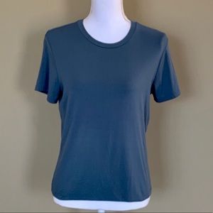 🌿Women’s Banana Republic Tee Shirt